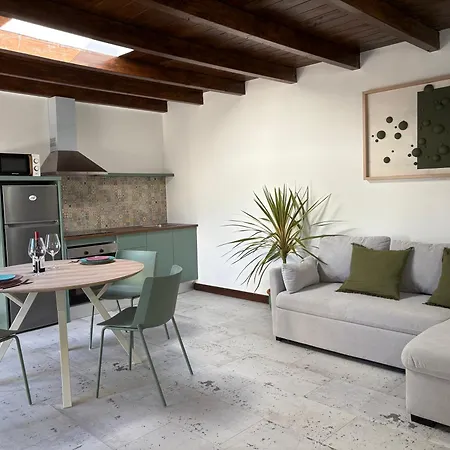 Blanco - Privada Con Terraza Soleada * تياس