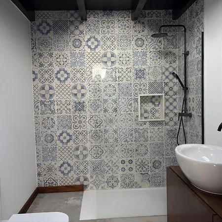 Blanco - Privada Con Terraza Soleada * تياس