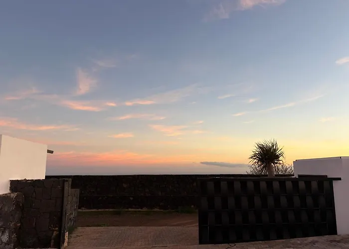 Blanco - Privada Con Terraza Soleada تياس