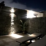 Blanco Privada Con Patio Soleado Y Bbq Ideal Escapada Romantica En Lanzarote Villa Tías