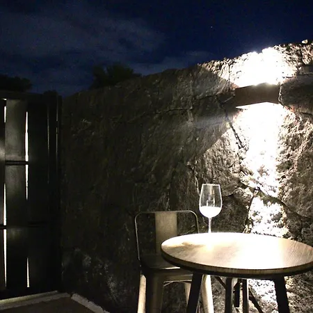 Blanco - Romantic Hideaway - Private For Couple Willa *