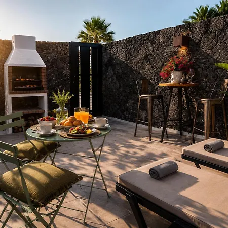Blanco - Romantic Hideaway - Private For Couple Tias